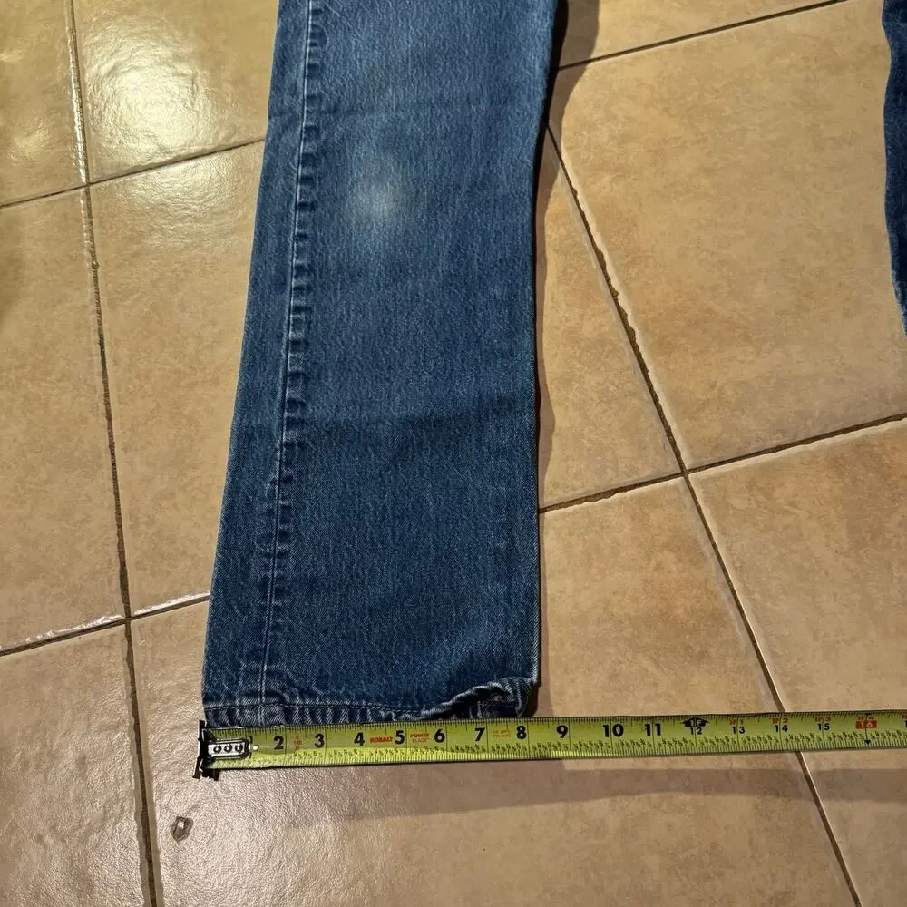 VIntage Levi’s y2k 505 Blue cotton jeans Size 34x36 in mens relaxed fit